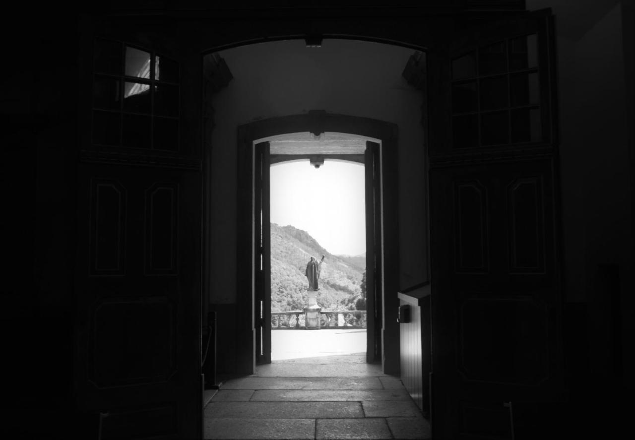Penedino Mountain Cottage アルコス・デ・ヴァルデヴェス エクステリア 写真