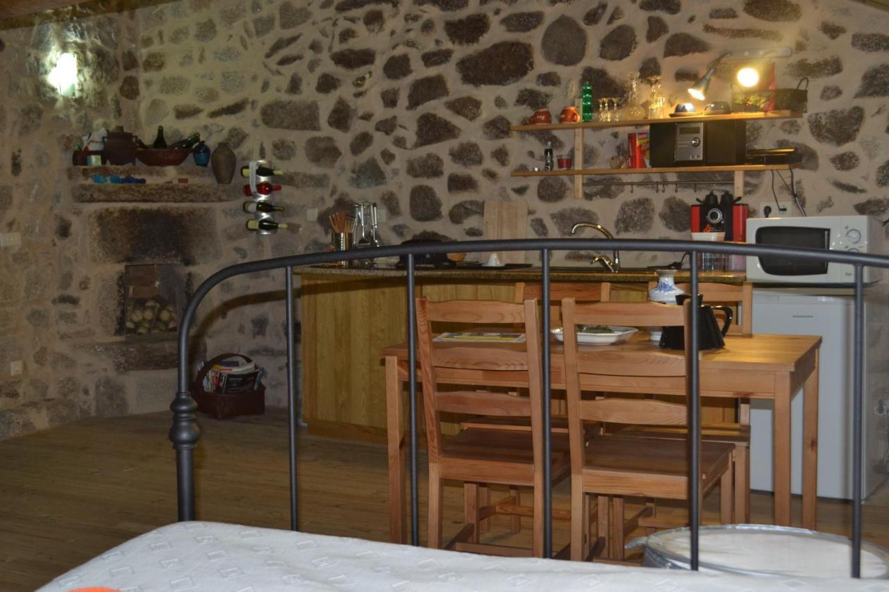 Penedino Mountain Cottage アルコス・デ・ヴァルデヴェス エクステリア 写真