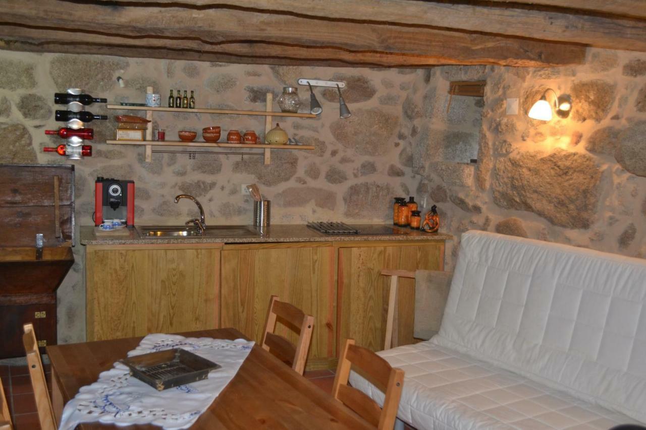 Penedino Mountain Cottage アルコス・デ・ヴァルデヴェス エクステリア 写真
